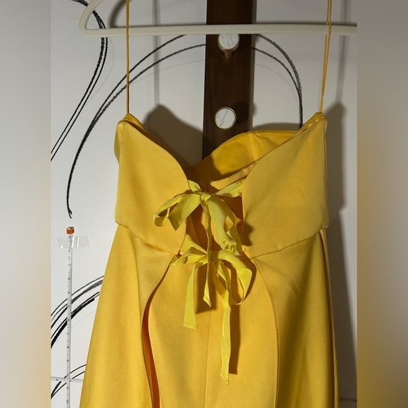 Zac Posen Strapless Yellow Satin Gown, Tulip Like Skirt, Flawed, Size 12 - Picture 10 of 17